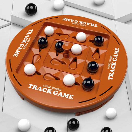 <tc>Track Game - Four in a row with a twist</tc>